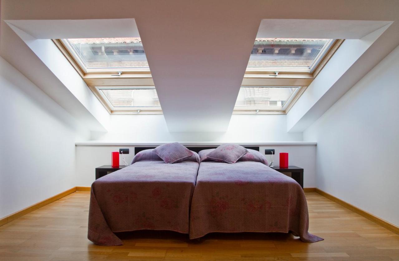 Apartamentos Turisticos Torico Amantes テルエル エクステリア 写真