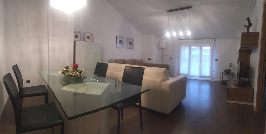 Apartamentos Turisticos Torico Amantes テルエル エクステリア 写真