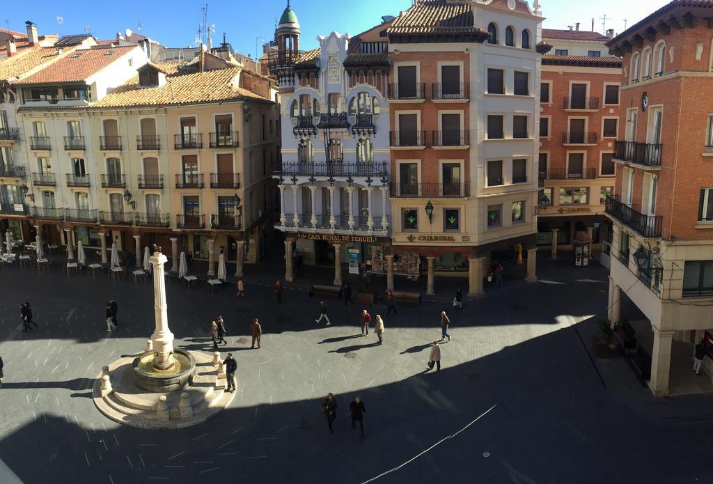 Apartamentos Turisticos Torico Amantes テルエル エクステリア 写真